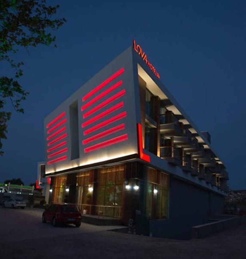 Yalova Lova & Yalova Hotel 4*