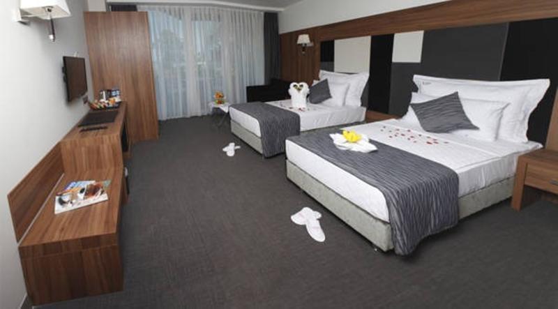 Hotel Yalova Lova & Yalova