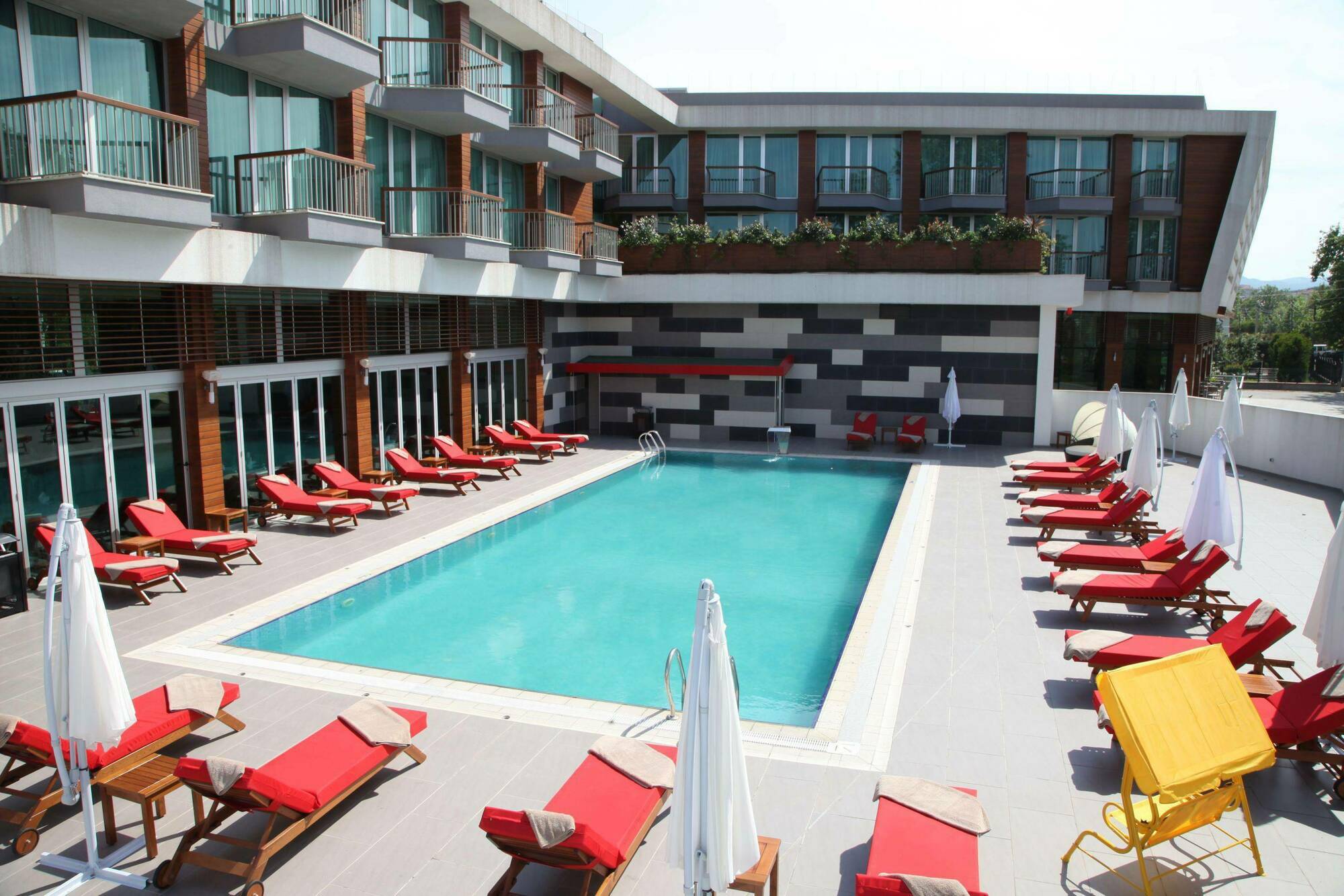 Yalova Lova & Yalova Hotel